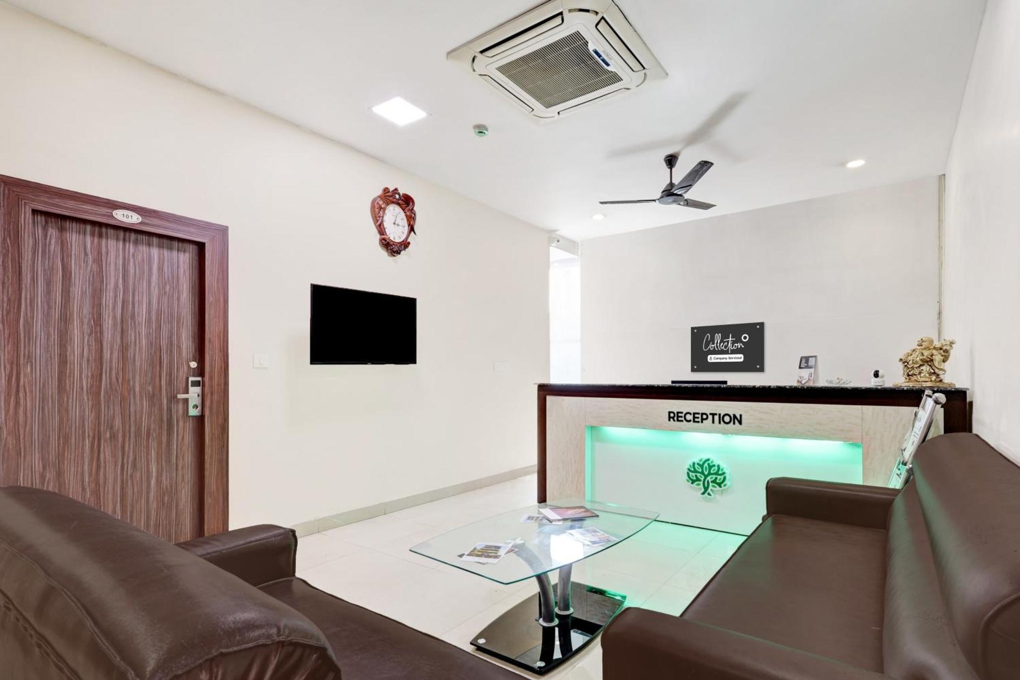 Super Collection O Dabagardens Near Beach Road Визакхапатнам Екстериор снимка