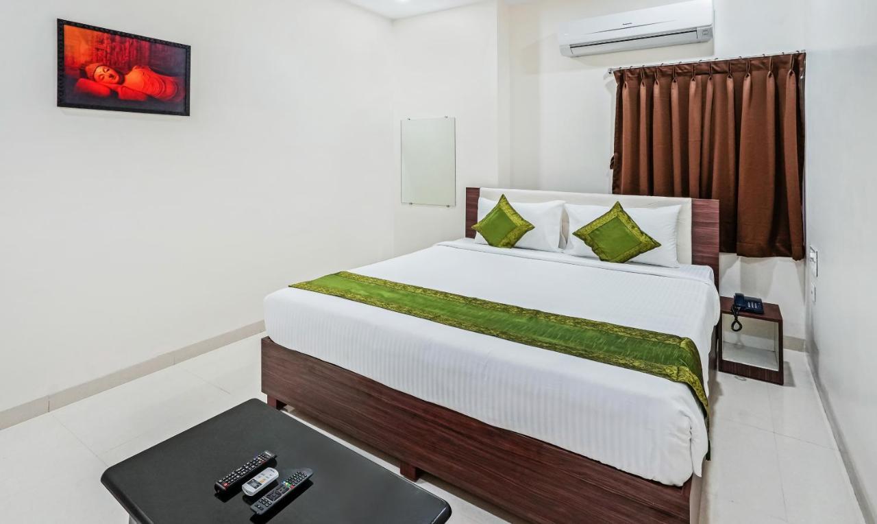 Super Collection O Dabagardens Near Beach Road Визакхапатнам Екстериор снимка